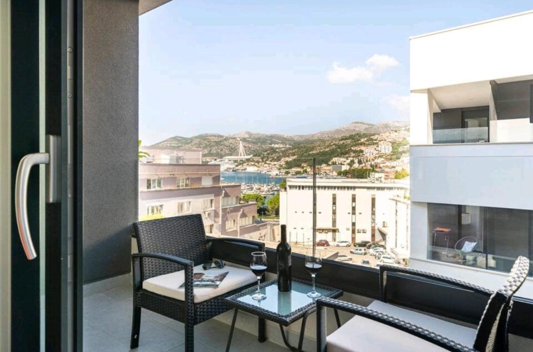 Gorgeous Dubrovnik Sea View Apartment With Free Parking Екстер'єр фото